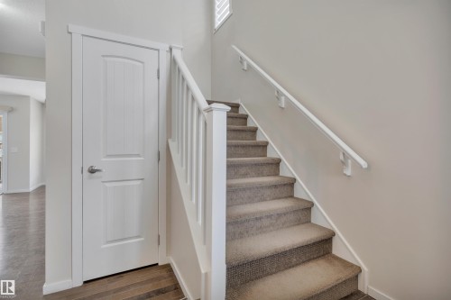 415 Simmonds Way, Leduc, AB - Indoor Photo Showing Other Room