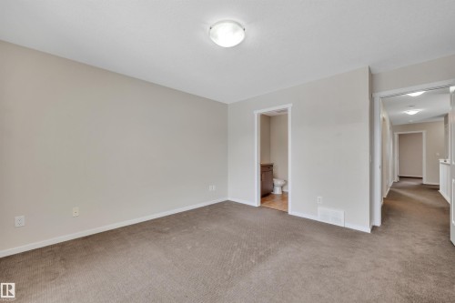 415 Simmonds Way, Leduc, AB - Indoor Photo Showing Other Room