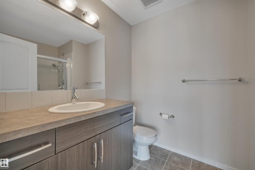 415 Simmonds Way, Leduc, AB - Indoor Photo Showing Bathroom