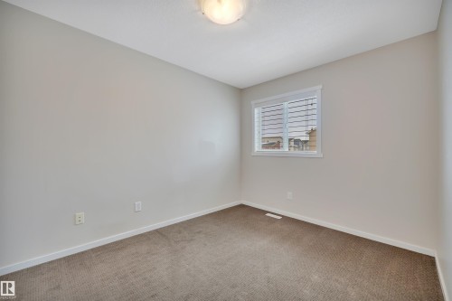 415 Simmonds Way, Leduc, AB - Indoor Photo Showing Other Room