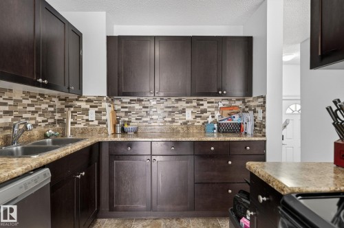 207 Callingwood Place, Edmonton, AB - Indoor Photo Showing Kitchen With Double Sink
