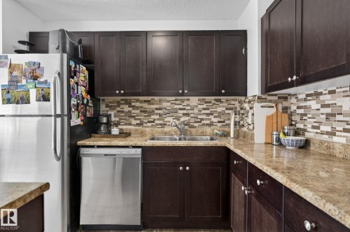 207 Callingwood Place, Edmonton, AB - Indoor Photo Showing Kitchen With Double Sink