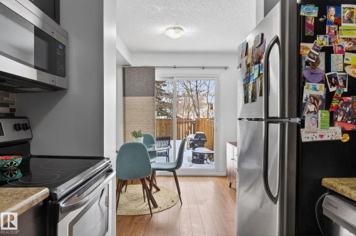 207 Callingwood Place, Edmonton, AB - Indoor Photo Showing Kitchen With Stainless Steel Kitchen