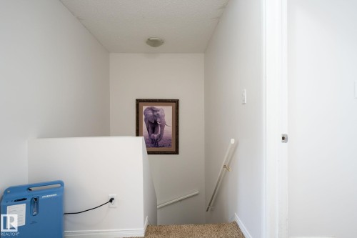 207 Callingwood Place, Edmonton, AB - Indoor Photo Showing Other Room