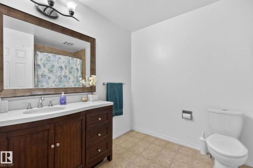 207 Callingwood Place, Edmonton, AB - Indoor Photo Showing Bathroom