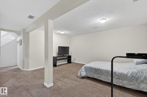 207 Callingwood Place, Edmonton, AB - Indoor Photo Showing Bedroom