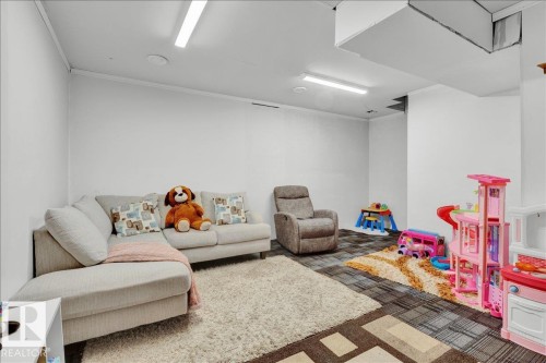 6489 King Wynd, Edmonton, AB - Indoor