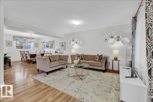 6489 King Wynd, Edmonton, AB - Indoor Photo Showing Living Room