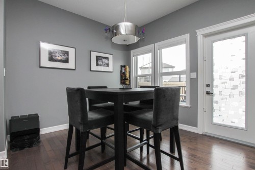 3334 Hilton Crescent, Edmonton, AB - Indoor Photo Showing Dining Room