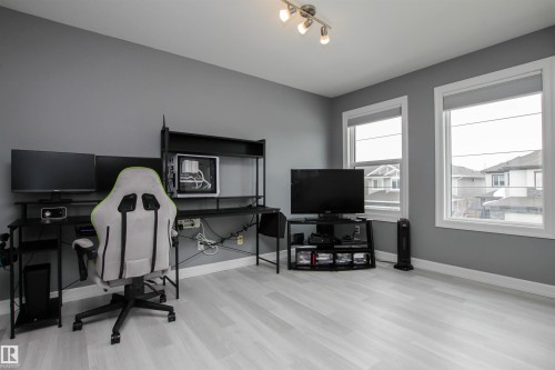 3334 Hilton Crescent, Edmonton, AB - Indoor Photo Showing Office