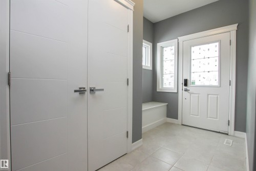 3334 Hilton Crescent, Edmonton, AB - Indoor Photo Showing Other Room