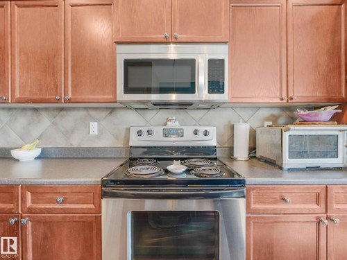 94 13825 155 Avenue, Edmonton, AB - Indoor Photo Showing Kitchen