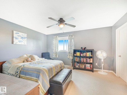 94 13825 155 Avenue, Edmonton, AB - Indoor Photo Showing Bedroom
