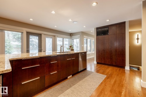 14019 88 Avenue, Edmonton, AB - Indoor Photo Showing Kitchen