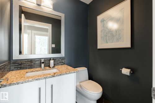 14019 88 Avenue, Edmonton, AB - Indoor Photo Showing Bathroom