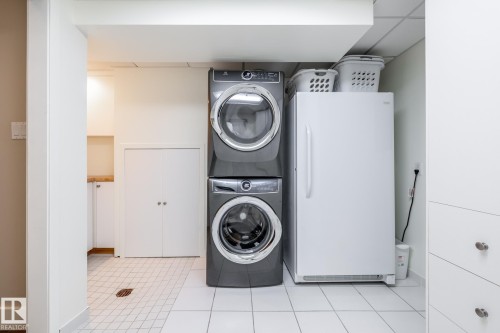 14019 88 Avenue, Edmonton, AB - Indoor Photo Showing Laundry Room