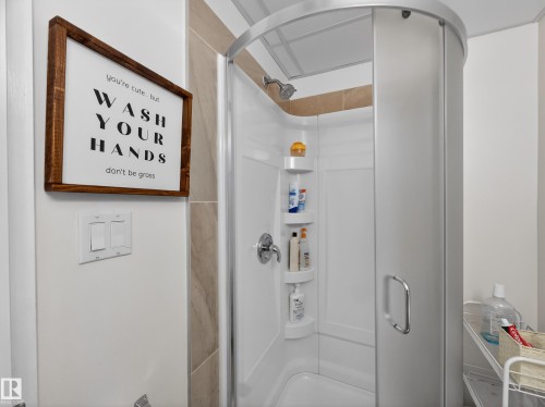 Bathroom featuring a shower stall - 4603 32 Avenue, Edmonton, AB - Indoor Photo Showing Bathroom