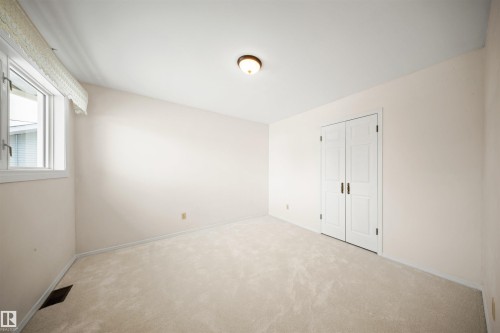 823 Richards Crescent, Edmonton, AB - Indoor Photo Showing Other Room