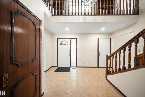 823 Richards Crescent, Edmonton, AB - Indoor Photo Showing Other Room