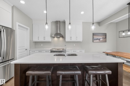 3333 West Court, Edmonton, AB - Indoor Photo Showing Kitchen With Double Sink With Upgraded Kitchen