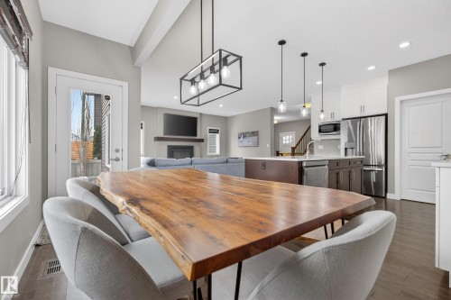 3333 West Court, Edmonton, AB - Indoor Photo Showing Dining Room