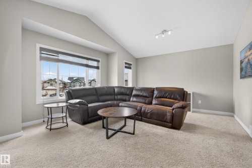 3333 West Court, Edmonton, AB - Indoor Photo Showing Living Room