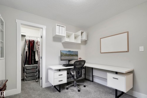 5911 7 Avenue, Edmonton, AB - Indoor