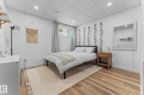 5432 Allbright Square, Edmonton, AB - Indoor Photo Showing Bedroom