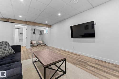 5432 Allbright Square, Edmonton, AB - Indoor