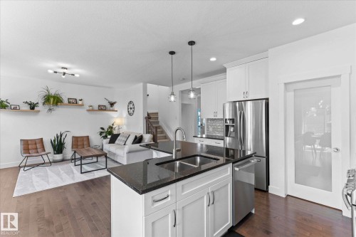 5432 Allbright Square, Edmonton, AB - Indoor Photo Showing Kitchen With Stainless Steel Kitchen With Double Sink With Upgraded Kitchen