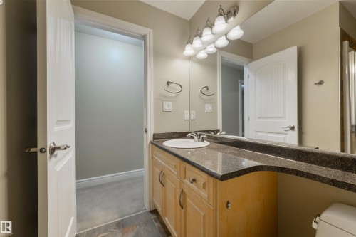 8016 109 Street, Edmonton, AB - Indoor Photo Showing Bathroom