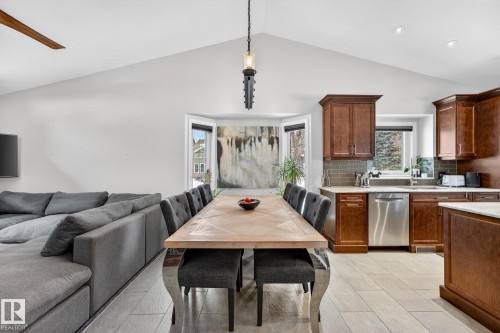 216 Heagle Crescent, Edmonton, AB - Indoor