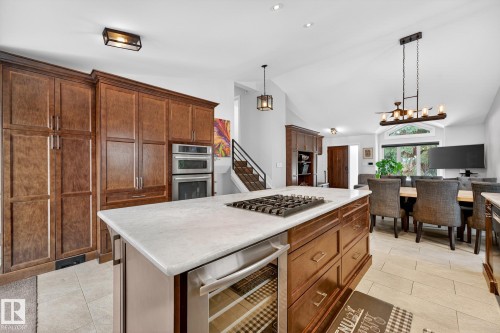 216 Heagle Crescent, Edmonton, AB - Indoor Photo Showing Kitchen