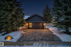 216 HEAGLE Crescent  Edmonton, AB T6R 1V2