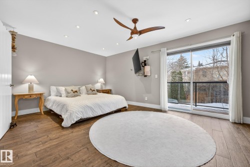 216 Heagle Crescent, Edmonton, AB - Indoor Photo Showing Bedroom