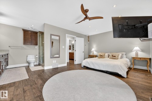 216 Heagle Crescent, Edmonton, AB - Indoor Photo Showing Bedroom