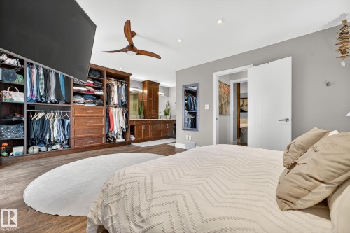 216 Heagle Crescent, Edmonton, AB - Indoor Photo Showing Bedroom