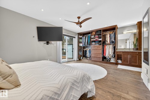 216 Heagle Crescent, Edmonton, AB - Indoor Photo Showing Bedroom