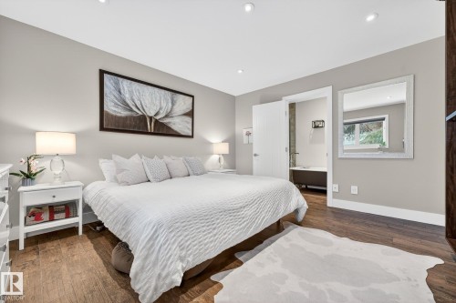 216 Heagle Crescent, Edmonton, AB - Indoor Photo Showing Bedroom