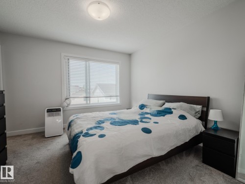 21 1010 Rabbit Hill Road, Edmonton, AB - Indoor Photo Showing Bedroom