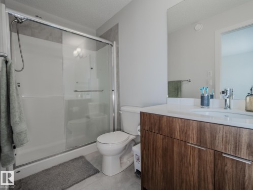 21 1010 Rabbit Hill Road, Edmonton, AB - Indoor Photo Showing Bathroom