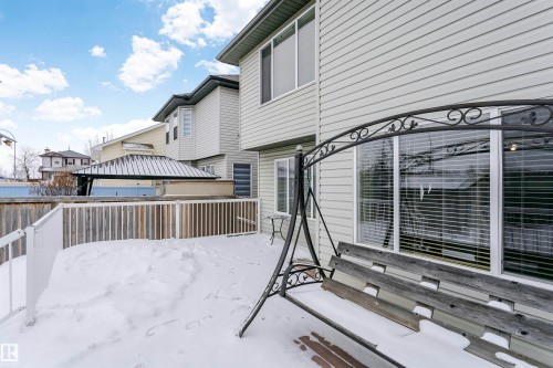 Deck featuring a gazebo - 607 Windross Crescent, Edmonton, AB - Outdoor