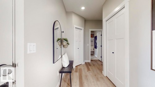 5805 Raven Crescent, Edmonton, AB - Indoor Photo Showing Other Room