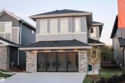 5805 RAVEN Crescent  Edmonton, AB T5S 0S7