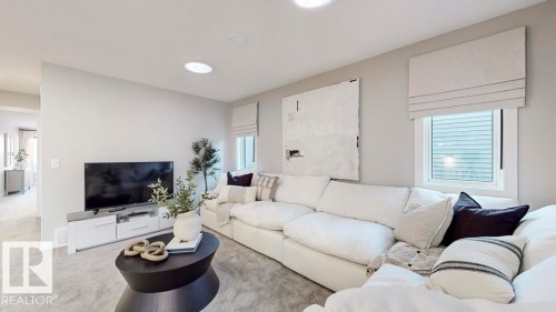 5805 Raven Crescent, Edmonton, AB - Indoor Photo Showing Living Room