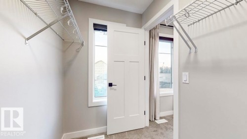 5805 Raven Crescent, Edmonton, AB - Indoor Photo Showing Other Room