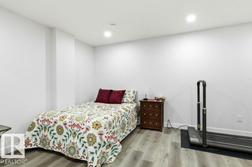8018 Kiriak Link, Edmonton, AB - Indoor Photo Showing Bedroom