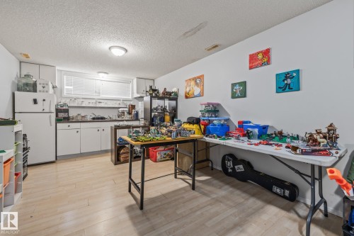 10649 64 Avenue, Edmonton, AB - Indoor Photo Showing Kitchen