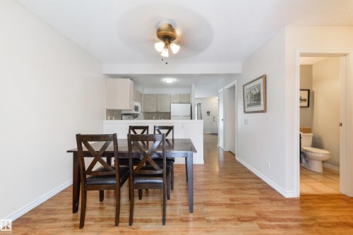 123 5 Aberdeen Way, Stony Plain, AB - Indoor Photo Showing Dining Room