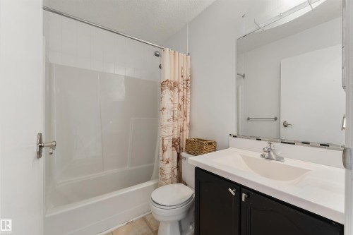 123 5 Aberdeen Way, Stony Plain, AB - Indoor Photo Showing Bathroom